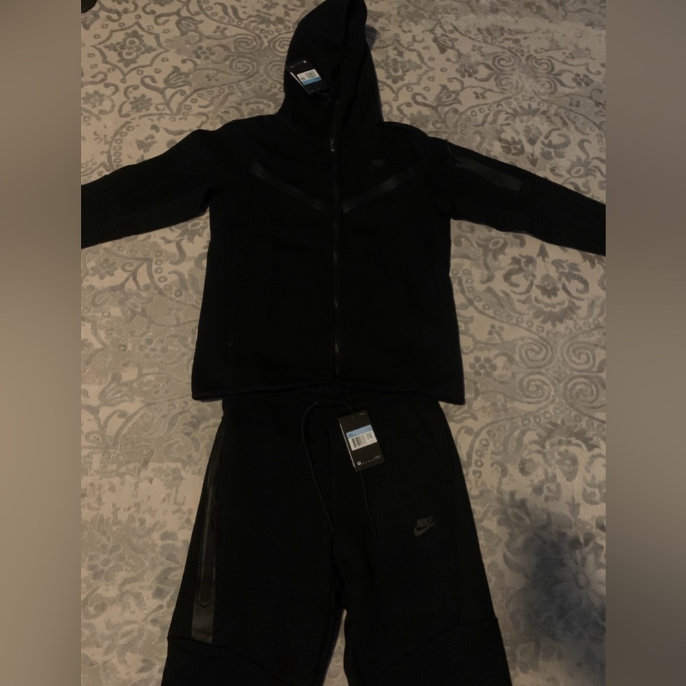 Nike Tech Fleece Black Set Medium